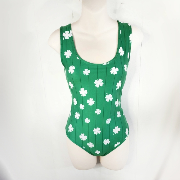 Plus Size Lot of Saint Patrick's Day Irish Bodysuits, Tshirt and Hair Clips - Picture 9 of 11